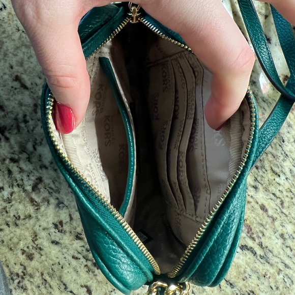 MICHAEL KORS CROSSBODY - Picture 3 of 5